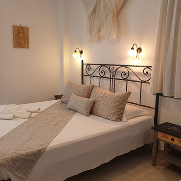 Double room at Sifnos hotel Benaki