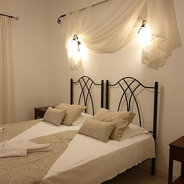 Δίκλινο δωμάτιο στο ξενοδοχείο Μπενάκη