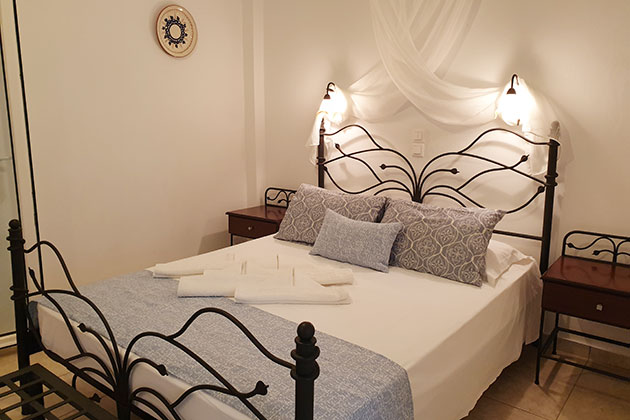 Double room at Sifnos hotel Benaki